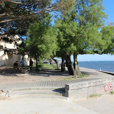 Magnifique Front De Mer Appartement *